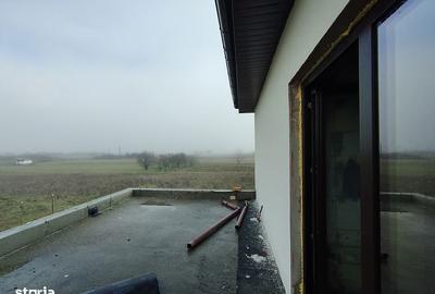 Casă cu 5 camere cu Teren 500 Mp în Cârcea - 4