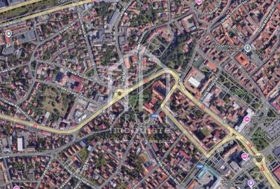 Casă individuală cu 3 camere cu Canalizare în Central - 1