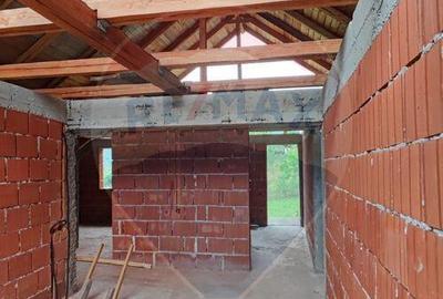 Casa de vacanta cu 6 camere de vanzare Suncuius - 12