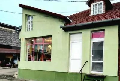 Spațiu comercial, de 110 mp, în Central - 7