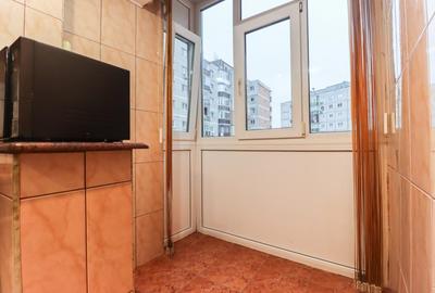 Apartament cu 4 camere decomandat, mobilat în Drumul Taberei - 25