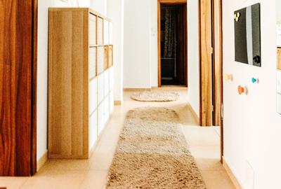 Decebal ,Calea Calarasilor  ,  3 minute metrou Piata Muncii - 14