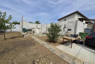 Casă cu 4 camere cu Teren 600 Mp în Dragomirești-Deal