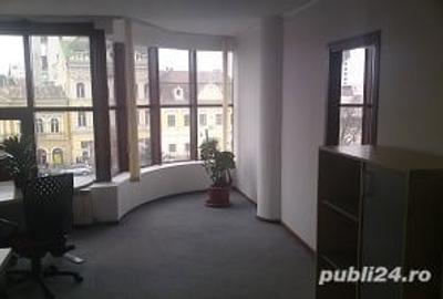 Spațiu comercial, de 48 mp, în Central - 5