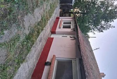 Casă cu 3 camere în Central - 11