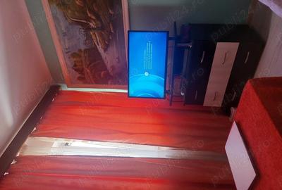 Apartament cu 3 camere decomandat în Tineretului