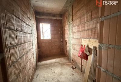 Duplex cu 3 camere si teren de 247 mp de vanzare in localitatea Sacalaz - 13