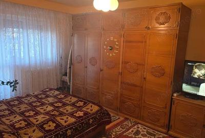 Apartament cu 4 camere decomandat în Micro 15 - 5