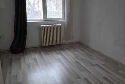 Apartament cu 3 camere decomandat în Piața Unirii - 1