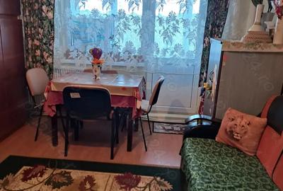 Schimb-vand apartament 4camere Simeria cu o casa Schimb-vand apartament 4camere Simeria cu o casa - 8