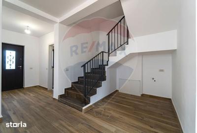Casă cu 4 camere cu Teren 397 Mp în Hărmanului - 15