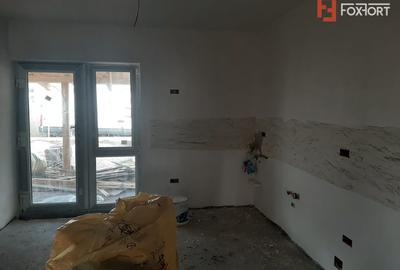 Duplex cu 4 camere cu Canalizare în Moșnița Nouă - 6