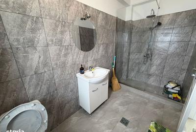 Casă cu 4 camere în Central - 2