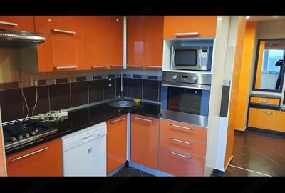 Apartament cu 3 camere decomandat în Nufărul - 2