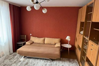 Apartament cu 2 camere decomandat în Craiter