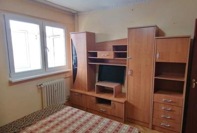Apartament cu 2 camere semidecomandat, mobilat în Lucrețiu Pătrășcanu