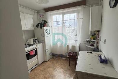 Garsonieră decomandată în Astra - 5