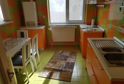 Apartament cu 4 camere decomandat în Central - 2