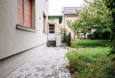 Apartament spatios cu gradina proprie intr-o vila interbelica renovata - 3