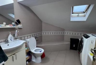 Apartament cu 3 camere decomandat în Central - 2