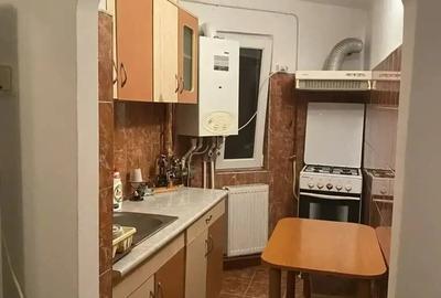 Garsonieră decomandată în Viziru 1 - 3