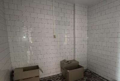 Casă situată Ultracentral având destinația de spatiu comercial cu 3 accese - 6