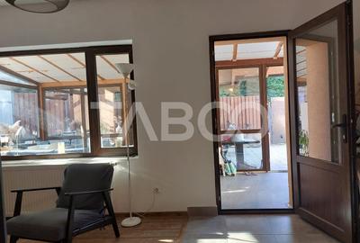 Pret avantajos-Casa si studio de vanzare 146 mpu 5 camere Cisnadie - 18