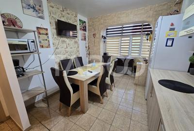 Apartament decomandat 3 camere balcon pivnita lift Vasile Aaron Sibiu - 12