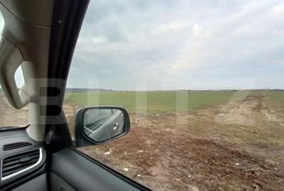 Teren de 8176 mp, în Central - 2