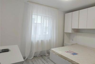 Garsonieră decomandată în Ciurea