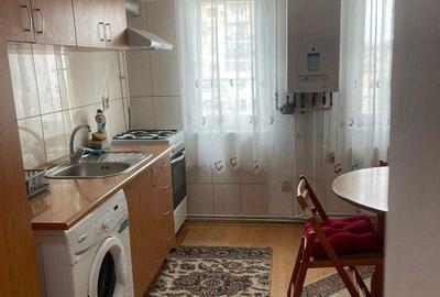Apartament cu 3 camere semidecomandat în Central - 2