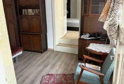 Casă cu 4 camere în Central - 2