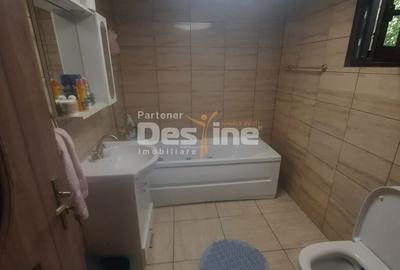 Casă cu 5 camere cu Teren 1675 Mp în Pestișu Mic - 6