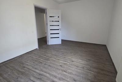 Apartament cu 3 camere în Calea București - 12