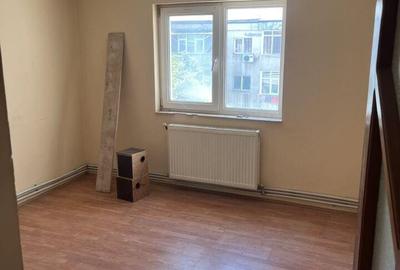 Apartament cu 2 camere decomandat în Mircea-Vodă - 1