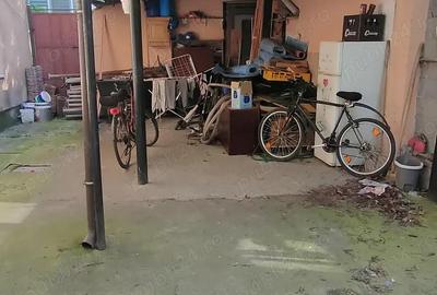 Casă cu 6 camere în Central