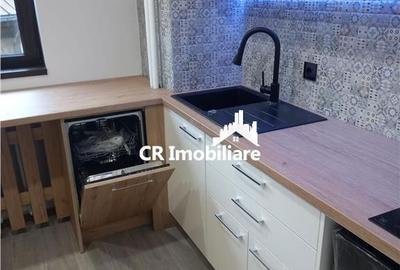 Apartament cu 4 camere semidecomandat, mobilat în Cantemir - 2