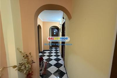 Apartament cu 4 camere decomandat, mobilat în 9 Mai - 16