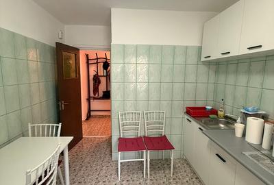 Apartament cu 3 camere decomandat, mobilat în Lacul Tei - 8
