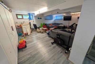 Casă individuală cu 7 camere cu Canalizare în Lipovei - 14