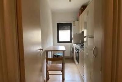 Apartament cu 2 camere decomandat în Titan