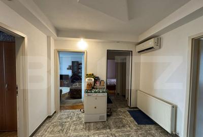 Apartament de vanzare, cu 3 camere decomandat, 61 mp, zona P - 9