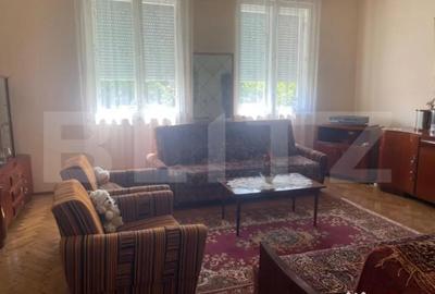 Casă cu 4 camere cu Teren 275 Mp în Central - 7