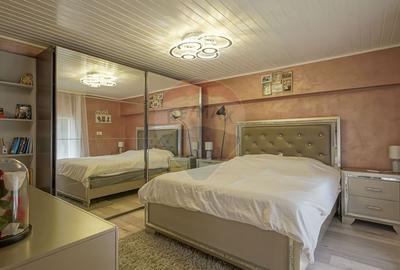 Casa / Vila Saseasca cu 6 camere de vanzare in Vulcan, Brasov - 4