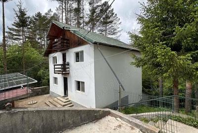 Casa de vanzare in Moroeni, in padure langa apa - inchiriere sezoniera, pe termen lung - 2