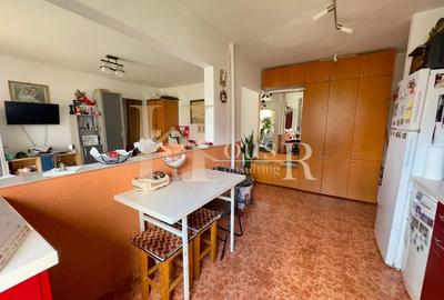 Bucatarie spatioasa, centrala termica proprie, zona linistita ! - 8