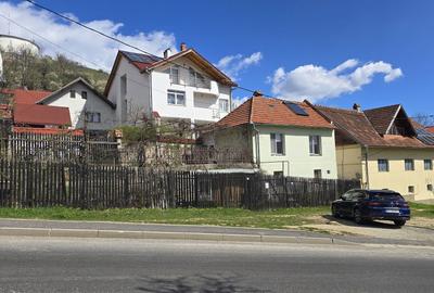 Casă cu 3 camere în Răcădău - 2