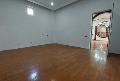 Piata Unirii – Calea Calarasilor - Hala Traian, PROPRIETAR, vand casa P+M, 4 cam - 6