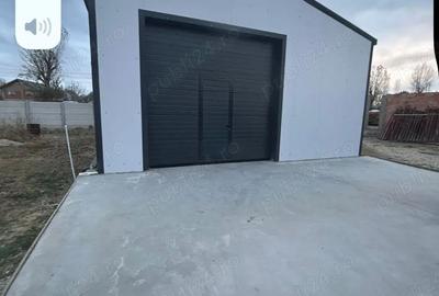 Spațiu comercial, de 110 mp, în Central - 4