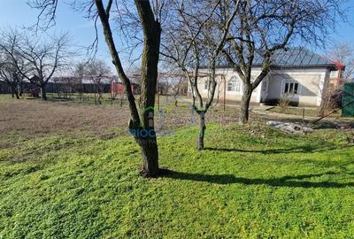 Casă cu 3 camere în Brădești - 11